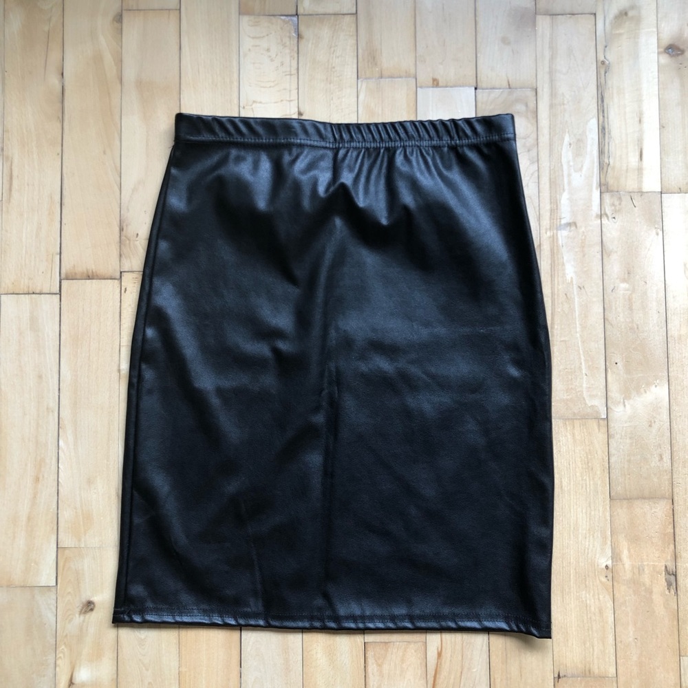 Black pleather skirt